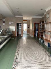Local Comercial en Carretera de Poza