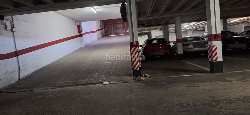 Foto f85fc660-a097-49ff-aab3-60cac642795a. Parking voiture dans Juan XXIII - Las Torres - G2 Burgos