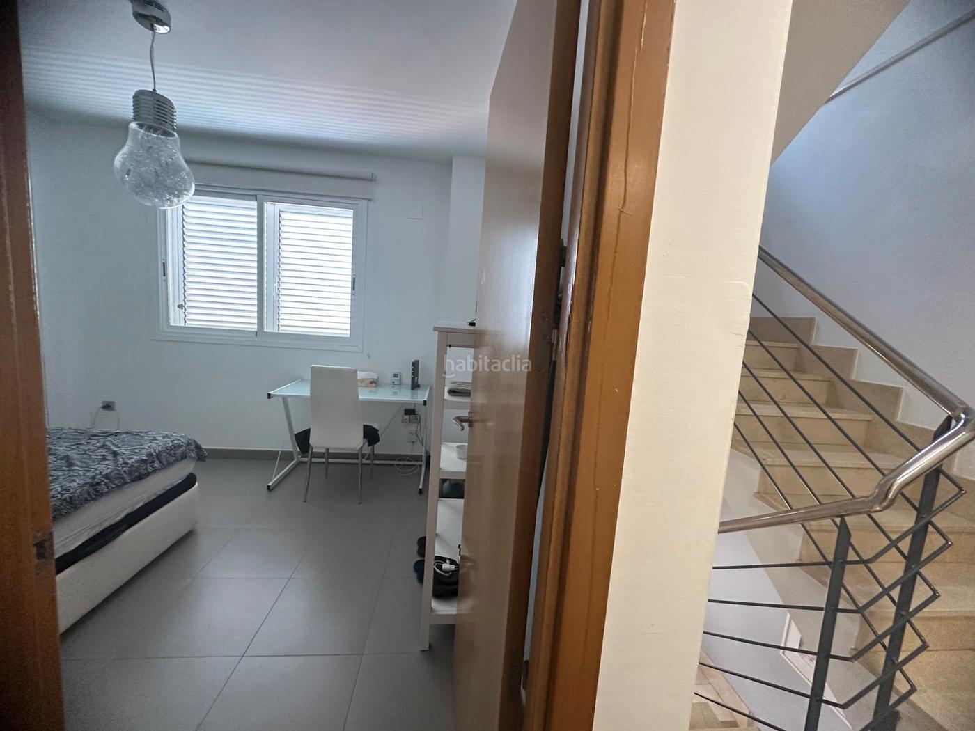 INMEJORABLE CASA PAREADA A 200METROS DE LA PAYA DE MONCOFA Moncofa