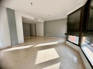 Etagenwohnung  Carrer d'enric valor