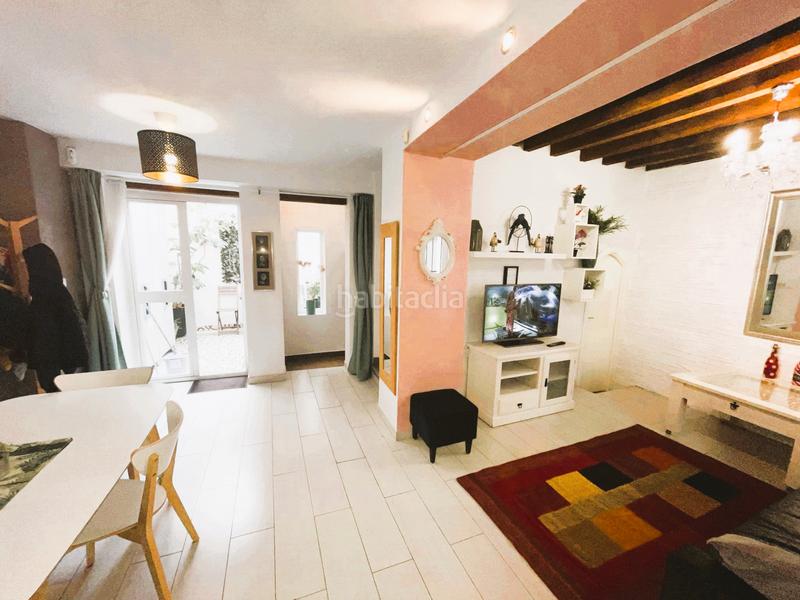 Foto 17d281d4-3b1f-45b7-8594-98c6a3be5c5b. Casa amb xemeneia calefacció a La Goleta - San Felipe Neri Málaga