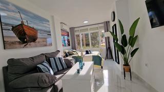 Estudi  Avenida marysol. Precioso estudio totalmente reformado en benalmadena costa a tan