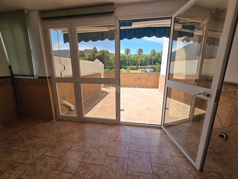 Foto baf41e9f-33ef-4634-99f8-8fba18014cde. Casa adosada no existe mejor ubicación para este gran adosado con varias terrazas. en Alhaurín de la Torre