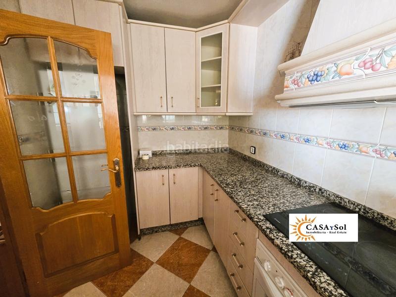 Foto eeb72bc9-009a-4d37-936f-f286234c0bb2. Casa adosada no existe mejor ubicación para este gran adosado con varias terrazas. en Alhaurín de la Torre