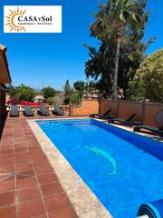 Miete Haus in El Romeral-Peñón de Zapata. Encantadora villa de una sola planta con piscina y apartamento p