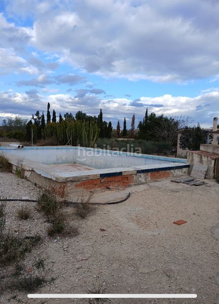 Foto 70b25643-d93e-4814-bb2f-5fef7351ad9d. Xalet amb xemeneia aparcament piscina a Jubalcoi Elche / Elx
