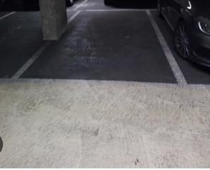 Autoparkplatz  Carrer doctor sapena. Plaza de garaje con ascensor