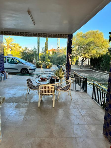 Foto 6fbb4ab1-3ac6-4296-bbe0-77fca72fc210. Chalet  con piscina y jardín en Peña de las Águilas Elche / Elx