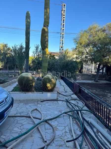 Foto 8d21851d-a7d8-48e1-94a6-a64329739dcc. Chalet  con piscina y jardín en Peña de las Águilas Elche / Elx