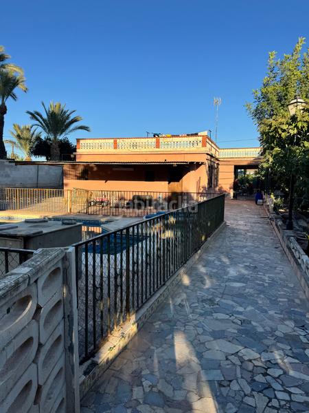 Foto 9f6ec2cb-83c4-4aa7-8e76-4a100343bb64. Chalet  con piscina y jardín en Peña de las Águilas Elche / Elx