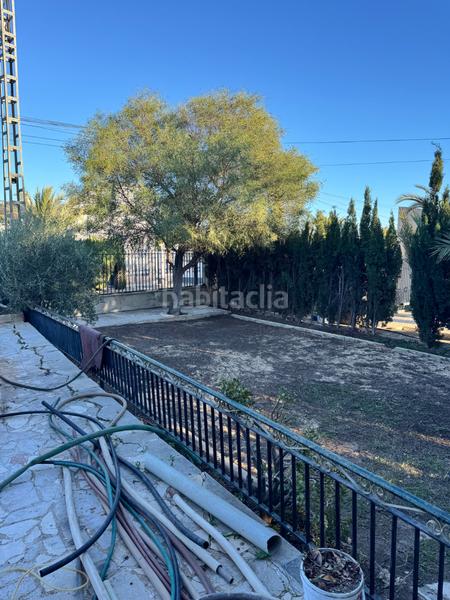 Foto a4ac072c-f7e3-448c-a9f9-d32d37a08795. Chalet  con piscina y jardín en Peña de las Águilas Elche / Elx