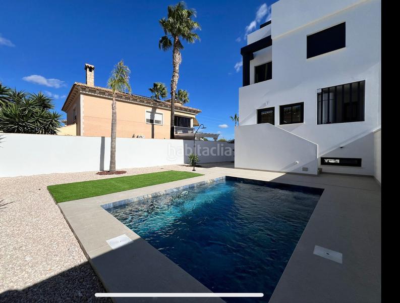 Foto d20f8ba0-ddb6-458a-be4c-50a4c3832070. Maison jumelée avec parking piscine dans Benferri