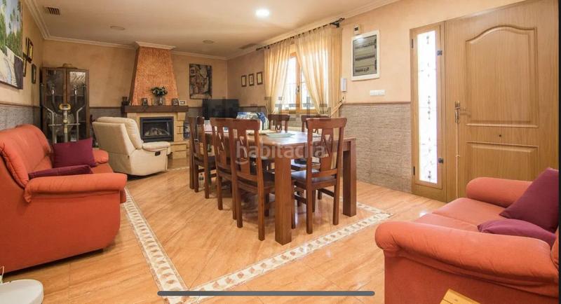 Foto 131a033b-1d0c-4212-8ec0-6f29806e431c. Chalet  de lujo con nave de 400 m y piscina , barbacoa etc en Elche / Elx