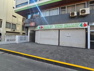 Local Comercial en Avenida Familia de Betancourt y Molina 8