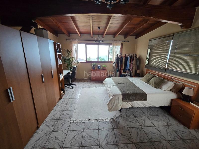 Foto 01fccc26-fe63-4e1c-9559-f686236fca76. Chalet mit parking pool in Centro Orotava (La)