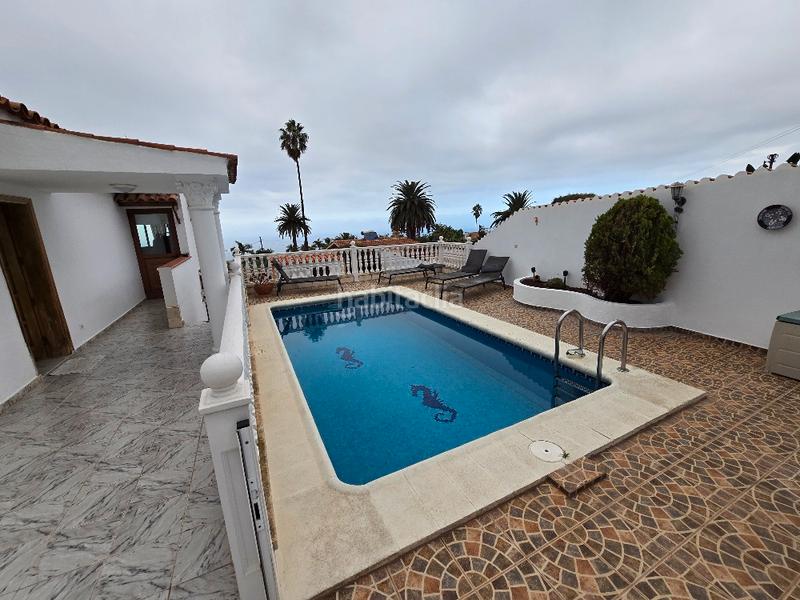 Foto c52f6790-a550-4078-bcf0-c6bc4ecf0858. Chalet mit parking pool in Centro Orotava (La)