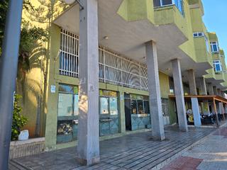 Location Local commercial à Calle sor pura 1. Local en esquina en alquiler puerto de la cruz centro
