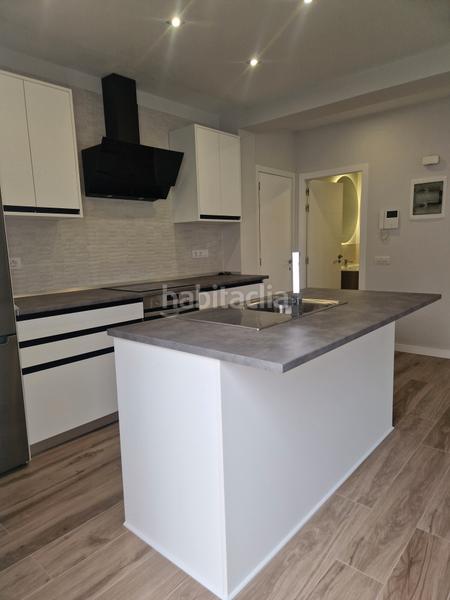 Foto 40df387f-bd23-4403-88c2-32698c5bd0b5. Ático en calle quintana 18 atico centro en Zona Martiánez Puerto de la Cruz