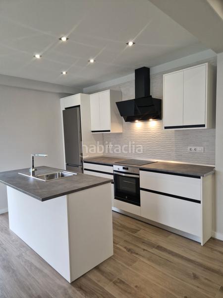 Foto f2a6ab0d-0bcd-4d9e-905d-b258d13e3e84. Ático en calle quintana 18 atico centro en Zona Martiánez Puerto de la Cruz