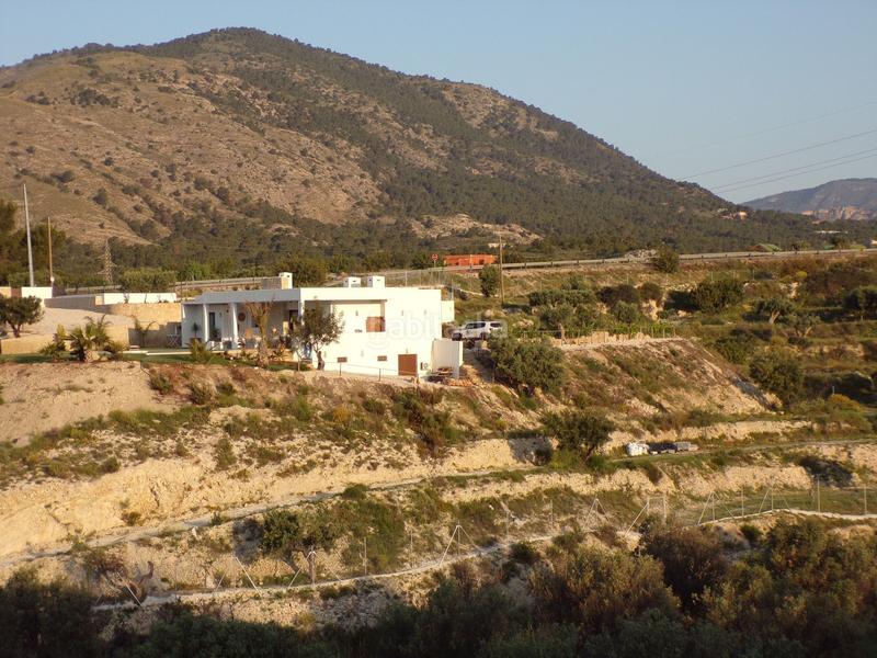 Foto ba54c2f7-8e5c-4aee-beef-bf042fe55e25. Chalet in cv759 km 6 in balcón de Finestrat-terra marina Finestrat