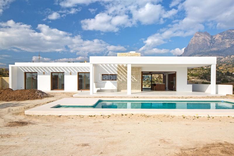 Foto c6c74e31-bda2-4176-b551-91b019d9ac16. Chalet in cv759 km 6 in balcón de Finestrat-terra marina Finestrat