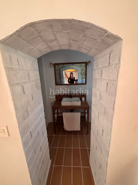 Foto cf9f2738-caef-4ebe-9019-c1a07b80e182. Masia a foies de baix a Relleu