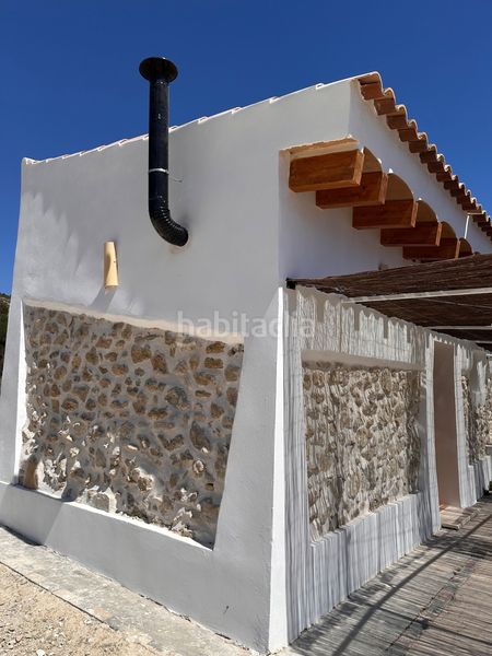 Foto 0a3a7cdc-72ee-4bd9-ba93-d754cd9bc667. Finca rústica a foies de baix a Relleu