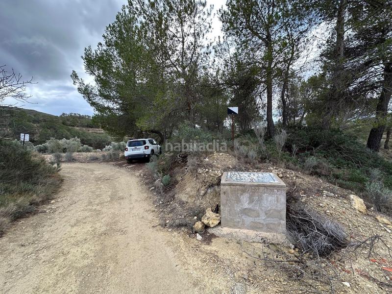 Foto 2e609221-f782-4035-b273-e07d030d6e78. Finca rústica a foies de baix a Relleu