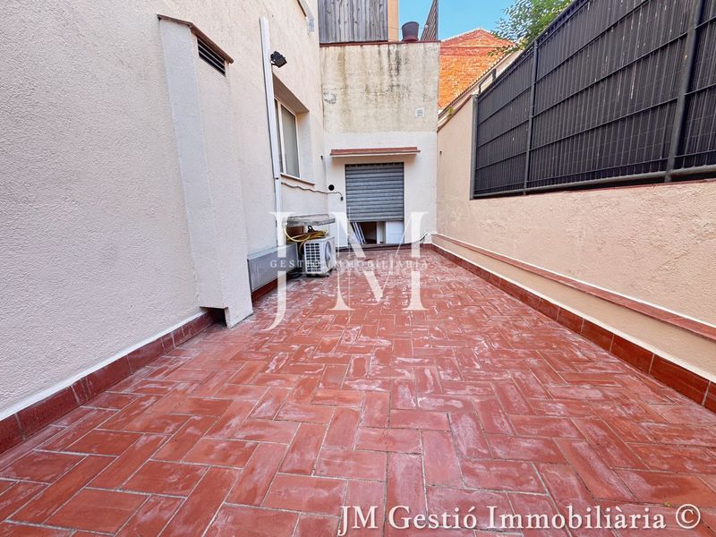 Foto 03679847-cda7-4246-8c77-7ad5db00427a. Pis a Cementiri Vell Terrassa