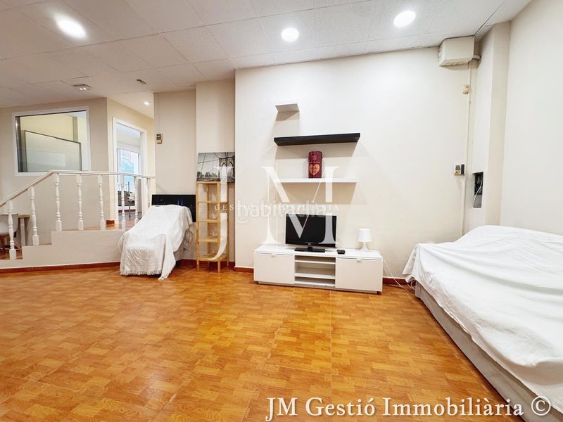 Foto bdb04fb6-1c67-4f4c-9f09-a72082095349. Pis a Cementiri Vell Terrassa