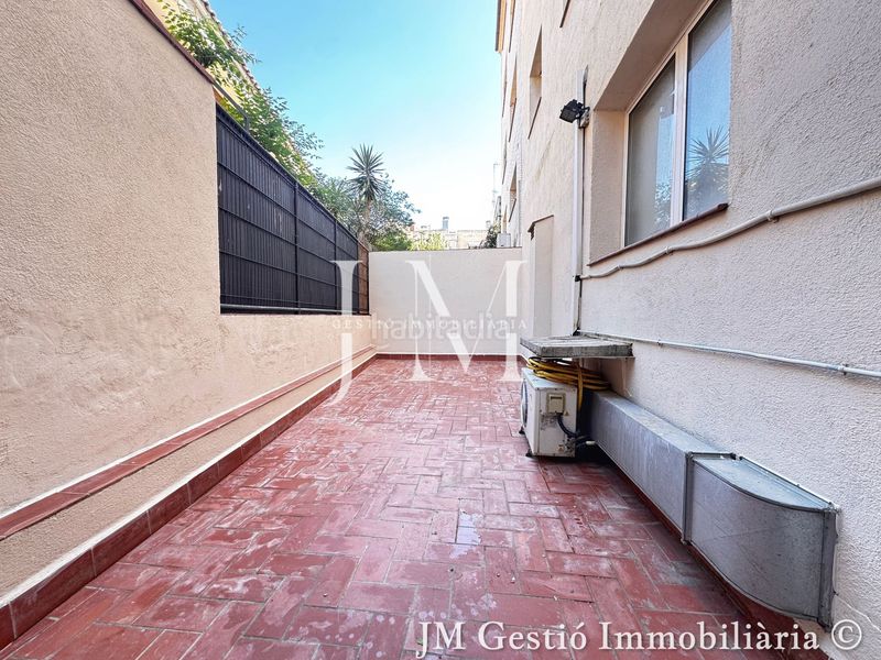 Foto cc6a9e4e-1c95-4cd4-b380-1854ceb8e2b0. Pis a Cementiri Vell Terrassa