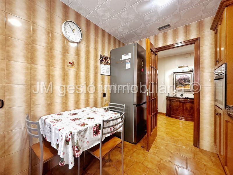 Foto 04a1dfc2-831b-43d3-98b0-ebc7f796701d. Casa amb calefacció aparcament a Ca n'Anglada Terrassa