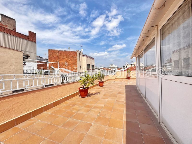 Foto a835f810-2bf5-408d-9149-a8d19030b5f5. Casa amb calefacció aparcament a Ca n'Anglada Terrassa