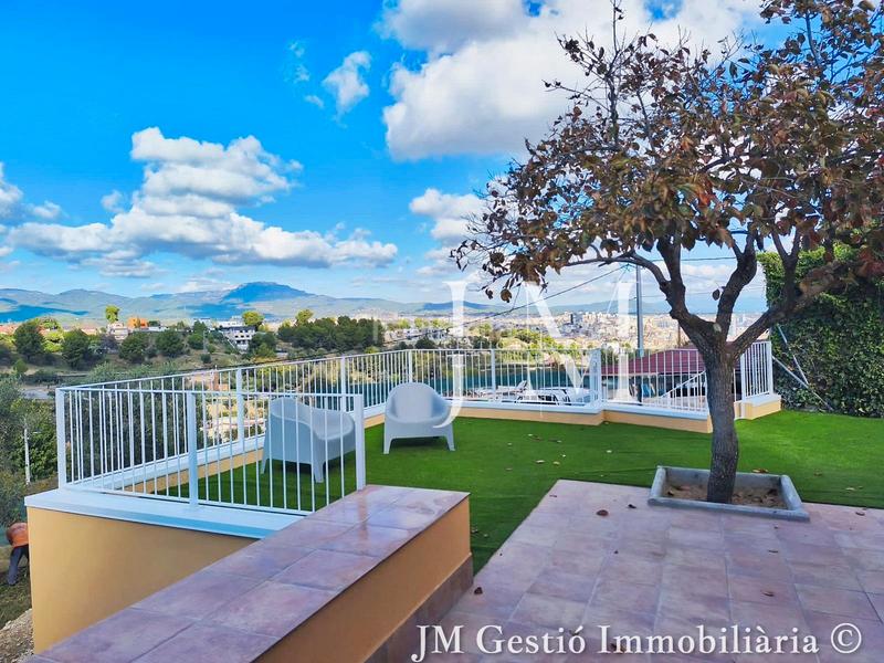 Foto 180cd872-1475-4348-abb3-8ca615a50a96. Casa in Les Martines Terrassa