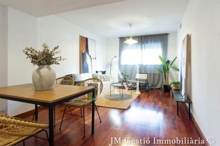 Pis a Barri del Centre. Piso en pleno centro de terrassa  plaa del vapor ventall