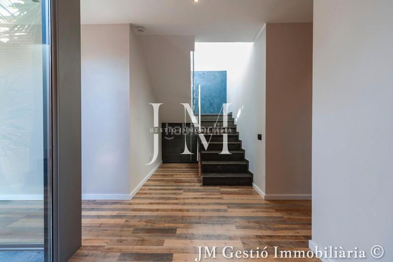 Foto 014092ab-0fb4-4292-9ef7-d7c88a77bebc. Haus mit kamin heizung parking pool in Ullastrell