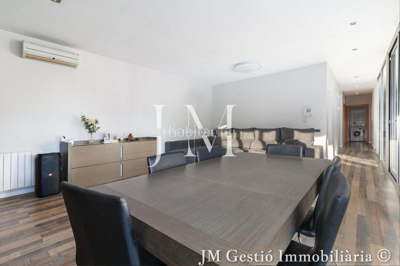 Foto 0b0c0578-f7d0-4488-8925-a0e34e67b59a. Haus mit kamin heizung parking pool in Ullastrell