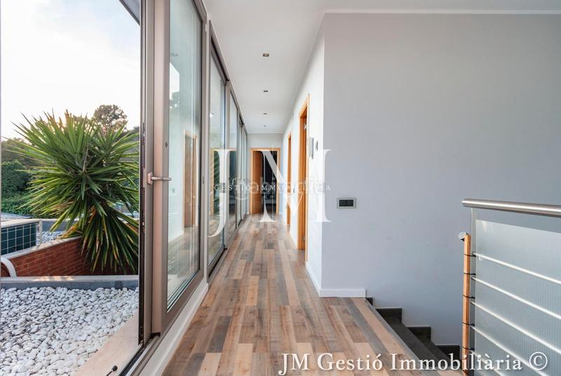 Foto 4b4e61d5-6bc7-460d-8a4f-fc685e829854. Haus mit kamin heizung parking pool in Ullastrell