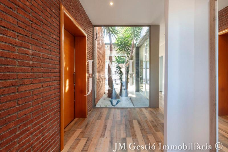 Foto 7e97c9d6-adca-4586-956f-ff9741b6a176. Haus mit kamin heizung parking pool in Ullastrell