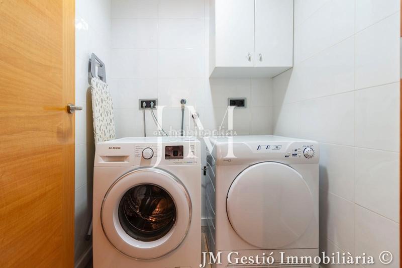 Foto e26d125d-f9b2-48ac-9c83-27ced15d0f29. Haus mit kamin heizung parking pool in Ullastrell