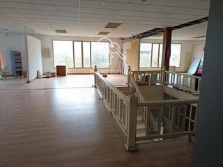Local commercial  N/a. En mieres