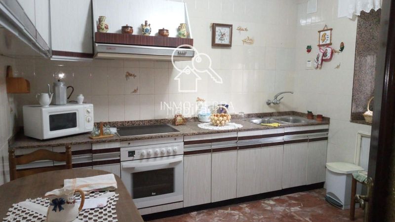 Foto e13ee60d-fcf8-461b-82b4-937c175d3bc9. Casa amb calefacció aparcament piscina a Soto del Barco