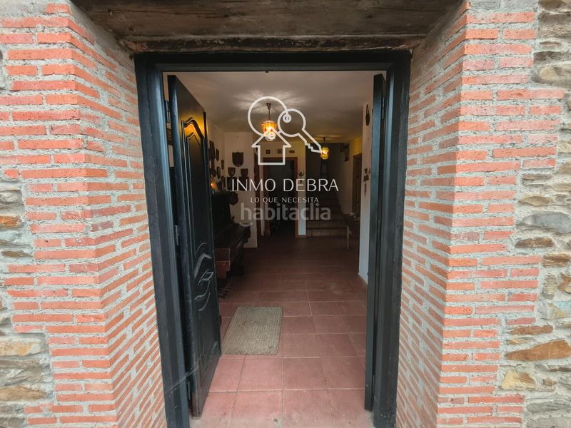 Foto ba2594f7-b945-40df-ad53-8d0997fcfe85. Casa adossada amb calefacció a Cudillero
