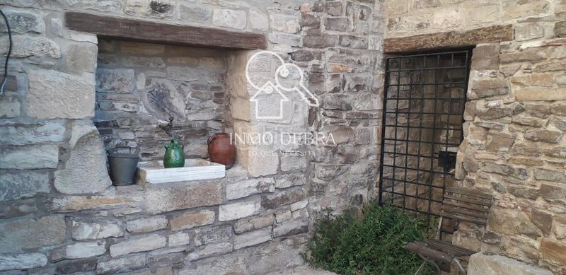 Foto 6f5c2d24-1479-4584-8cde-5f935d65c78c. Edificio in Conesa