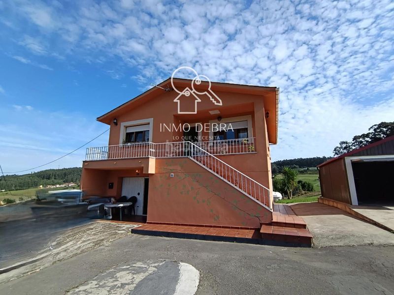Foto d2a2a6c5-b37b-4e46-88c6-efee0525a28e. Casa amb calefacció aparcament a Soto del Barco