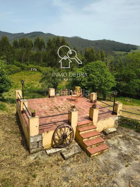 Foto 5a4a040e-8200-434b-b42c-4ab871294f7c. Casa amb calefacció a Salas