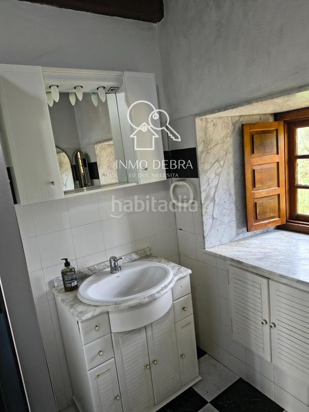 Foto c0f21b52-4f7b-4499-b57e-816082cf7719. Casa amb calefacció a Salas