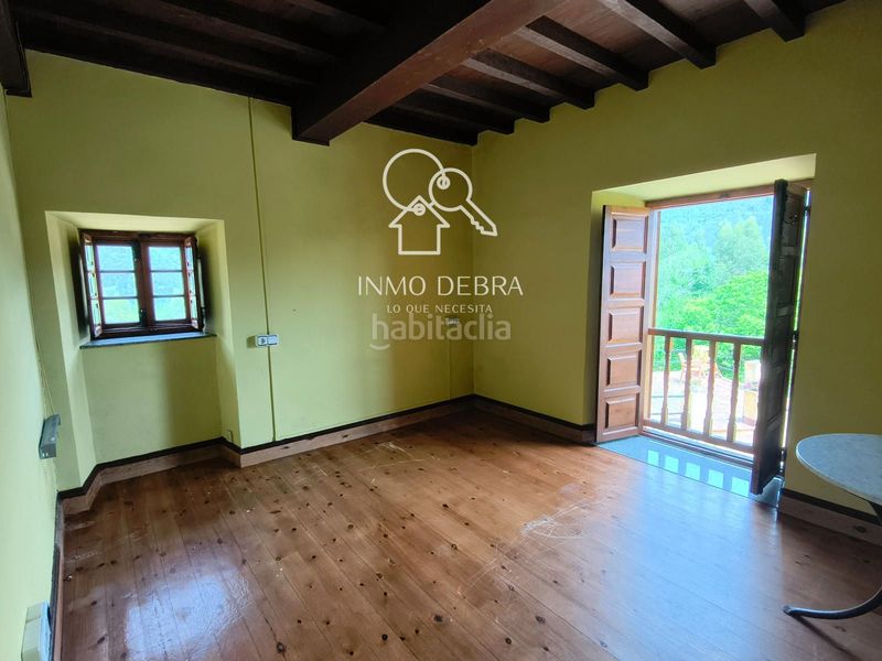 Foto ce98855a-b510-4b5a-9d25-2522ebcb1046. Casa amb calefacció a Salas