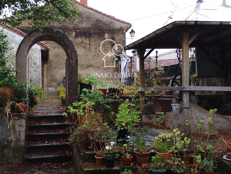 Foto 515a0f78-4995-4b9b-b512-b03d831f2b1c. Casa  indiana en Salas