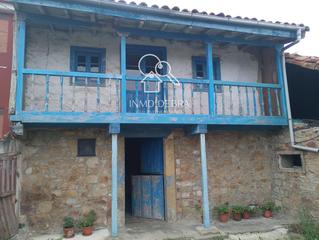 Casa  N/a. En avils
